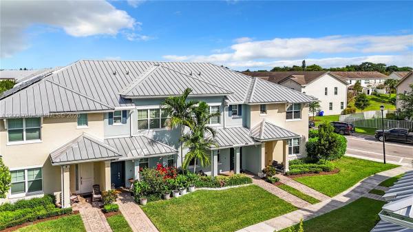 Parkview At Hillcrest, 5040 Eucalyptus Dr #2, Hollywood, Florida 33021, image 1