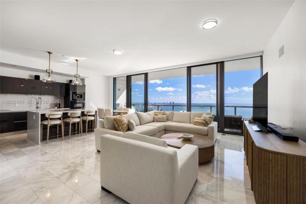 Echo Brickell, 1451 Brickell Ave #4002, Miami, Florida 33131, image 2