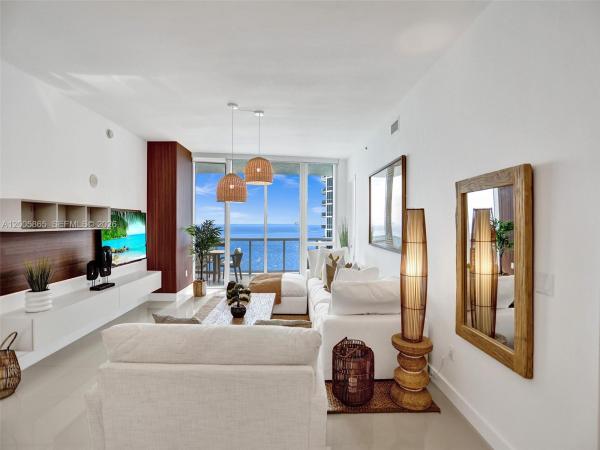 Tdr Tower 2, 15901 Collins Ave #2807, Sunny Isles Beach, Florida 33160, image 1
