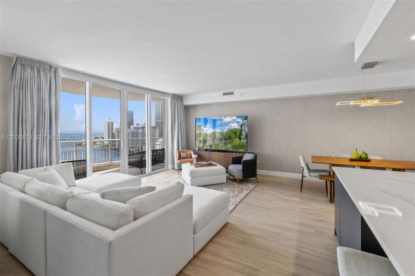 Three Tequesta Point, 848 Brickell Key Dr #3403, Miami, Florida 33131, image 2