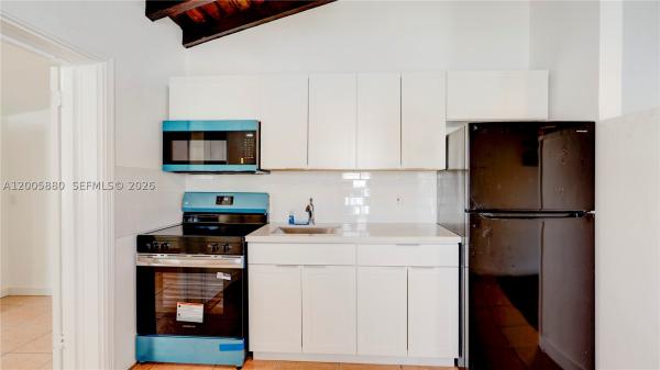 Arch Creek Pines, 1085 NE 128th St #FRONT, North Miami, Florida 33161, image 3