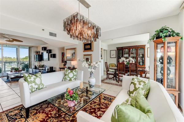 The Grandview, 5900 Collins Ave #402, Miami Beach, Florida 33140, image 3