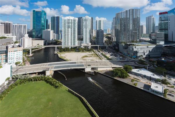Mint At Riverfront, 92 SW 3rd St #4612, Miami, Florida 33130, image 1