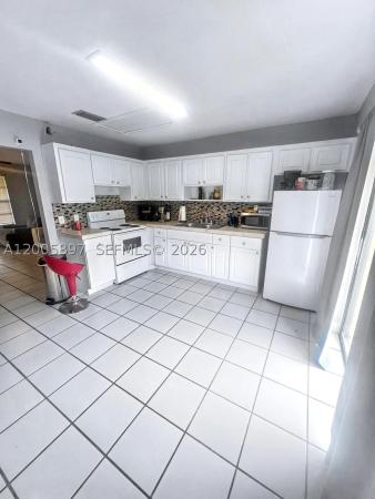 4259 Royal Banyan Way #B, Lake Worth Beach, Florida 33461, image 1