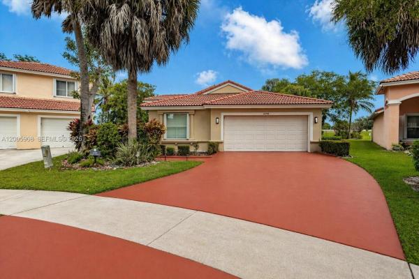 The Greens At Lacuna, 6298 Harbour Chase Dr, Lake Worth Beach, Florida 33467, image 1