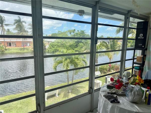Romont Gardens Andover, 11 NE 204th St #23, Miami Gardens, Florida 33179, image 2
