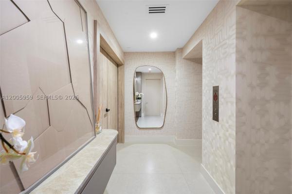 700 NE 24th St #3201, Miami, Florida 33137, image 1
