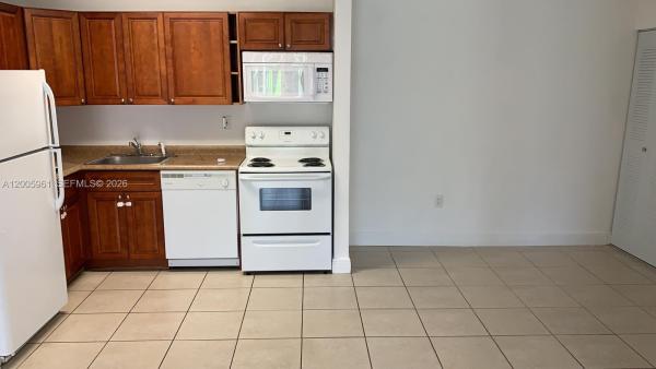 Villa Bellini, 7090 NW 179th St #108, Hialeah, Florida 33015, image 1