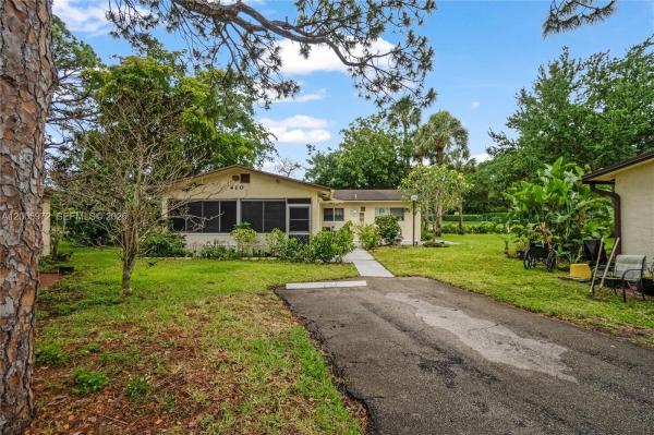 Natura, 410 SW Natura Ave, Deerfield Beach, Florida 33441, image 2