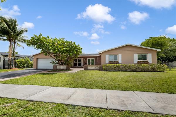 9321 SW 104th Ct, Unincorporated Dade County, Florida 33176, image 1