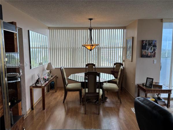 1200 NE Miami Gardens Dr #606W, Unincorporated Dade County, Florida 33179, image 1
