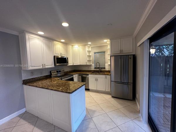 Courtyards, 7671 W Courtyard Run W, Boca Raton, Florida 33433, image 2