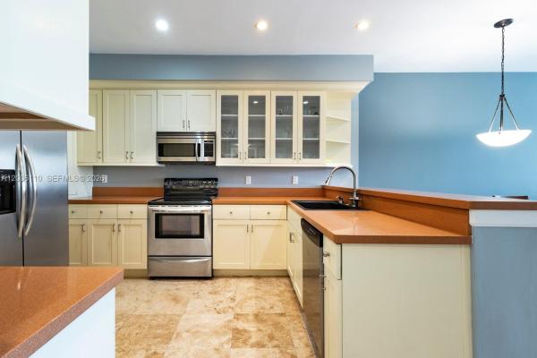 Island Terrace, 5 Island Ave #LE, Miami Beach, Florida 33139, image 2