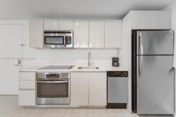 Beachwalk Elite Hotel & Resort, 2602 E Hallandale Beach Blvd #R1907, Hallandale Beach, Florida 33009, image 1