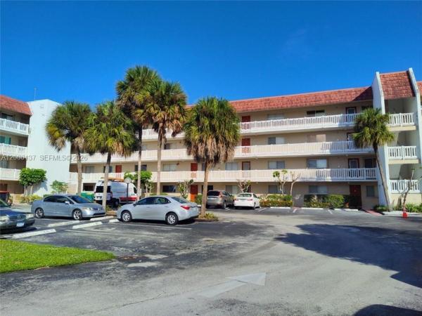 Las Vistas In Inverrary, 3601 Inverrary Dr #206, Lauderhill, Florida 33319, image 1