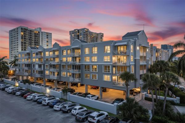 Capomar, 2642 Collins Ave #306, Miami Beach, Florida 33140, image 1