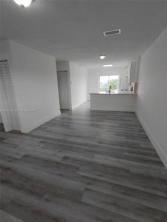 Las Villas Segovia, 5435 W 24th Ave #78, Hialeah, Florida 33016, image 2