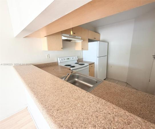 960 Lake Victoria Dr #C, West Palm Beach, Florida 33411, image 2