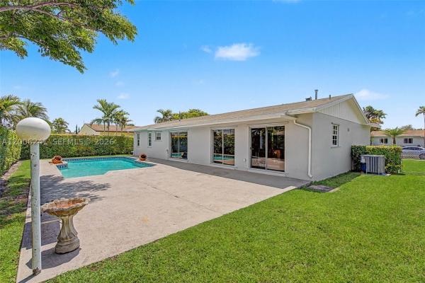 12001 SW 118th St, Unincorporated Dade County, Florida 33186, image 1
