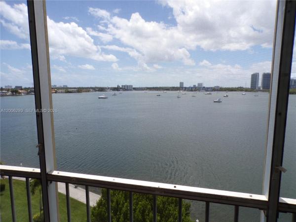 Point East, 3000 Marcos Dr #P-609, Aventura, Florida 33160, image 2