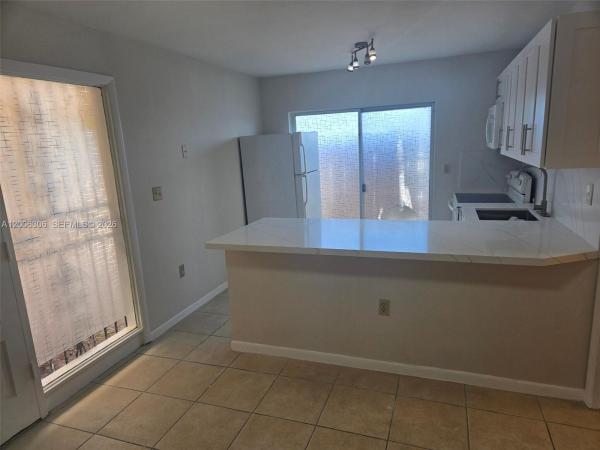 Shores Villas, 9011 NE 4th Avenue Rd, Miami Shores, Florida 33138, image 1