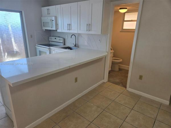 Shores Villas, 9011 NE 4th Avenue Rd, Miami Shores, Florida 33138, image 2
