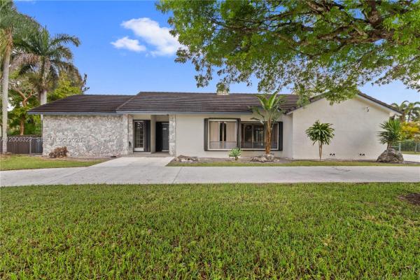 15941 SW 252nd St, Homestead, Florida 33031, image 2