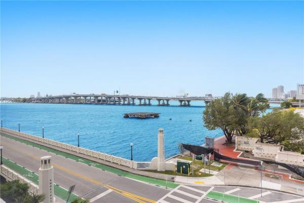 Venetia, 555 NE 15th St #501, Miami, Florida 33132, image 2