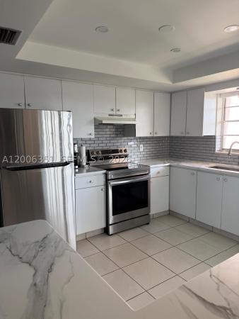 Eldorado Plaza West, 200 NE 12th Ave #7E, Hallandale Beach, Florida 33009, image 1