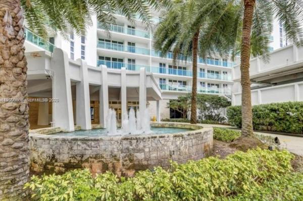 Arlen House East, 100 Bayview Dr #PH-31, Sunny Isles Beach, Florida 33160, image 1