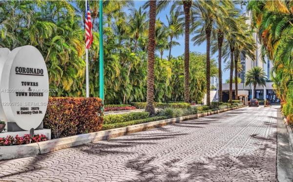 Coronado Tower 2, 20301 W Country Club Dr #PH22, Aventura, Florida 33180, image 2