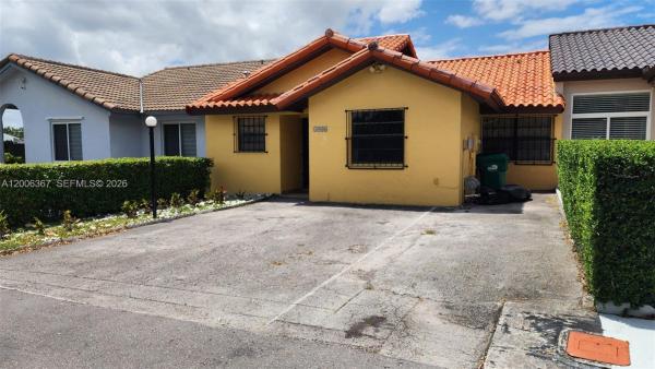 5046 SW 145th Ave, Unincorporated Dade County, Florida 33175, image 1