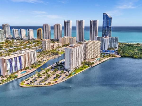 Arlen House West, 500 Bayview Dr #1731, Sunny Isles Beach, Florida 33160, image 1