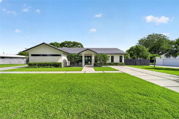 Pinewood Estates, 8765 SW 175th St, Palmetto Bay, Florida 33157, image 1