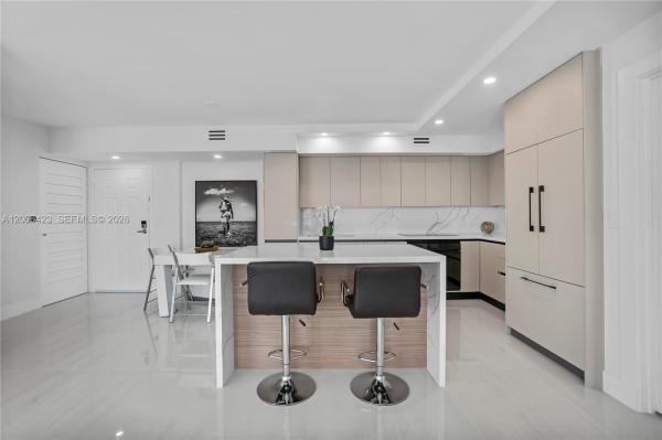 The Mark On Brickell, 1155 Brickell Bay Dr #2003, Miami, Florida 33131, image 2
