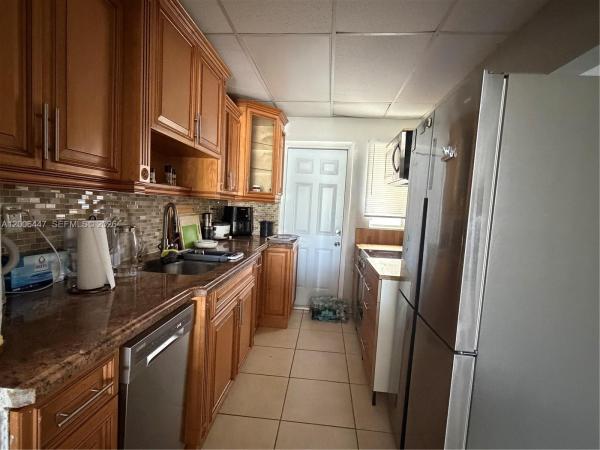 Floridian Arms, 1430 NE 170th St #225, North Miami Beach, Florida 33162, image 1