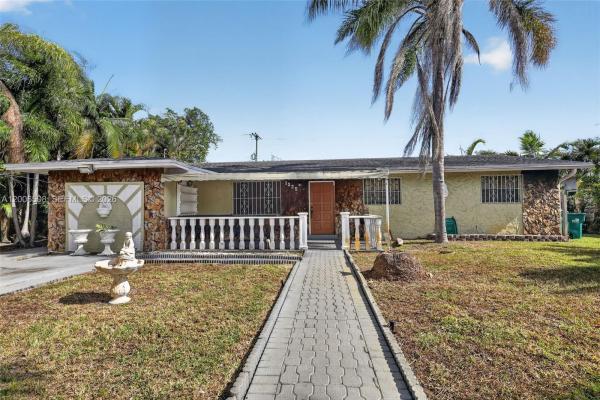 1325 NW 118th St, Unincorporated Dade County, Florida 33167, image 1
