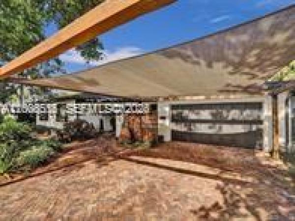 Plantation Gardens, 825 N Bel Air Dr, Plantation, Florida 33317, image 1