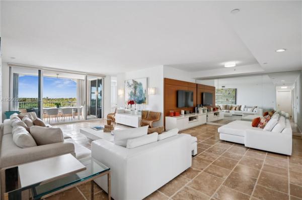 Lake Villa, 747 Crandon Blvd #PH-10, Key Biscayne, Florida 33149, image 1