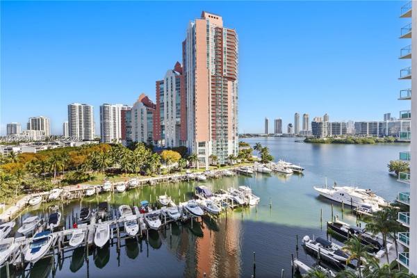 Aventura Marina 1, 3340 NE 190th St #403, Aventura, Florida 33180, image 1