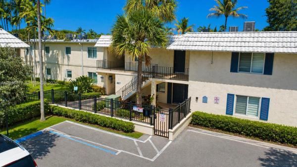 8615 SW 68th Ct #22, Pinecrest, Florida 33156, image 1