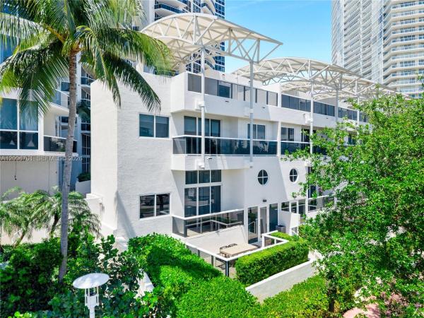 Murano Grande At Portofino, 400 Alton Rd #TH-1A, Miami Beach, Florida 33139, image 2