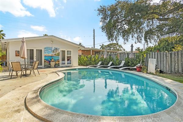 South Corals, 1547 NE 38th St, Oakland Park, Florida 33334, image 1