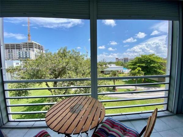 Danians North, 608 NE 2nd St #434, Dania Beach, Florida 33004, image 1