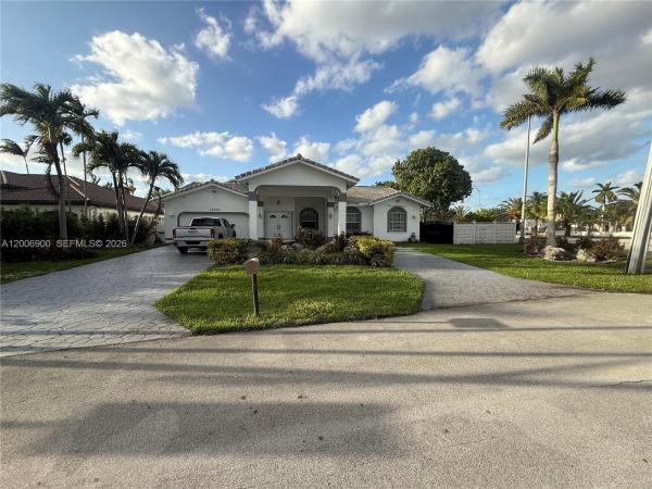 Unincorporated Dade County, Florida 33175, image 1