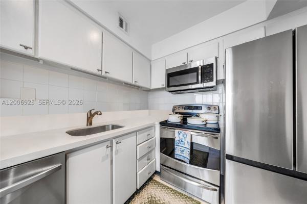 Mirador South 1000, 1000 West Ave #702, Miami Beach, Florida 33139, image 3