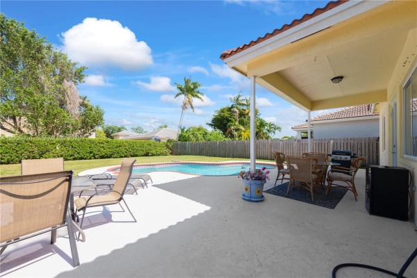 East Lake, 595 SE 30th Dr, Homestead, Florida 33033, image 3