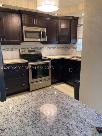 Hollybrook Golf & Tennis Club, 361 S Hollybrook Dr #205, Pembroke Pines, Florida 33025, image 3