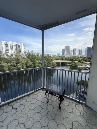 Fairways Riviera, 300 Diplomat Pkwy #712, Hallandale Beach, Florida 33009, image 2