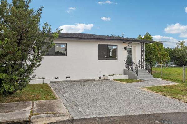 Coral Villas, 6595 SW 31st St, Coral Terrace, Florida 33155, image 1